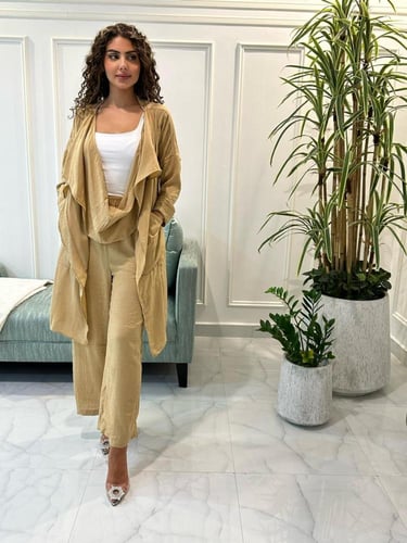 بدله من قطعتين