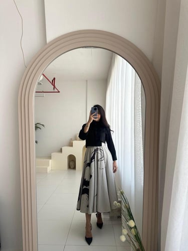 تنورة تفته رمادي أسود Taffeta Skirt