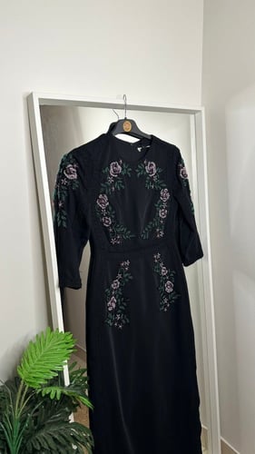 فستان اسود شك انيق