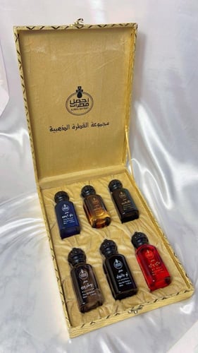عشرة عطور وساعتين شبيهه الرادو اسود