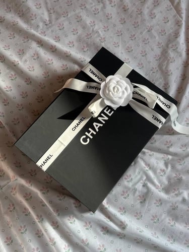 Chanel maxi flap bag pink