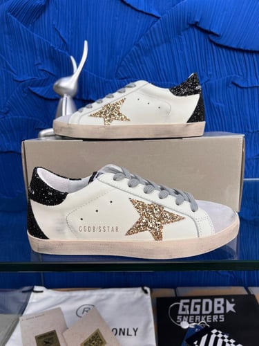 Women's Super-Star with silver star and brown glit...