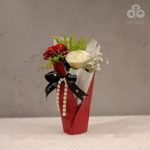 ميني بوكيه بشريطة مبروك التخرج