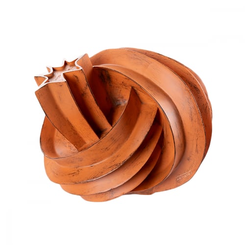 ديكور جداري على شكل عقدة باللون البرتقالي