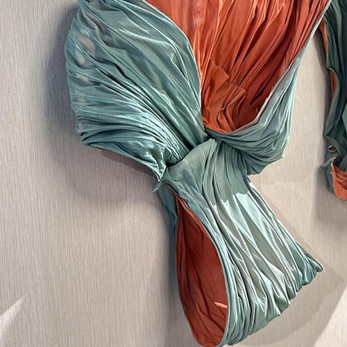 ديكور جداري من القماش