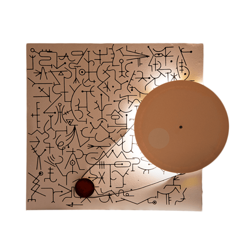 لوحة حائط مع إنارة