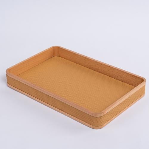 صينية جلد بني بأطراف خشب