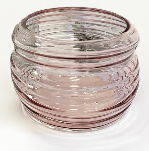 مزهرية زجاج متموجة