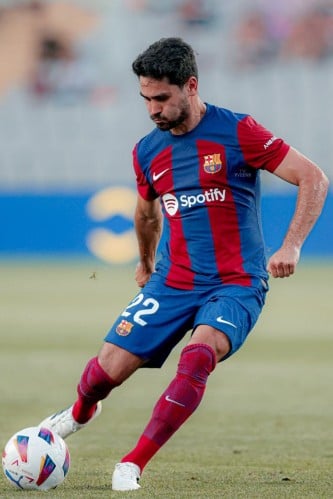 برشلونة