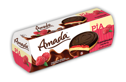 كيك اسفنجي بالتوت مغطى بالشوكلا من امادا