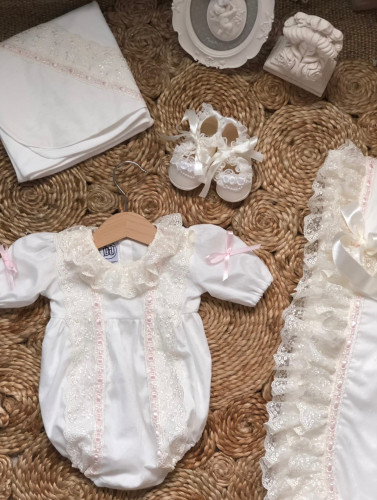 افرول مواليد مع قبعه