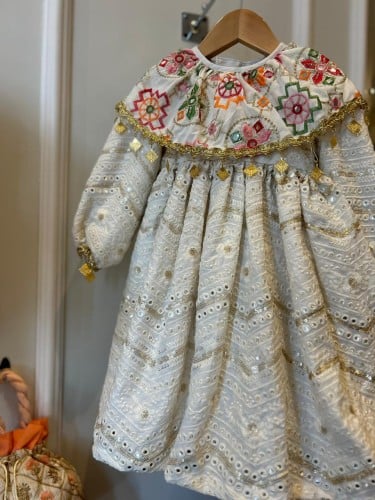 فستان رمضان وقبعه