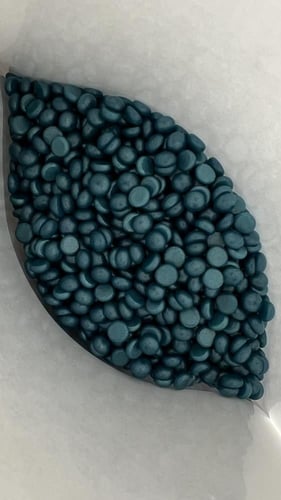 8 كياس واكس وزيت واعواد