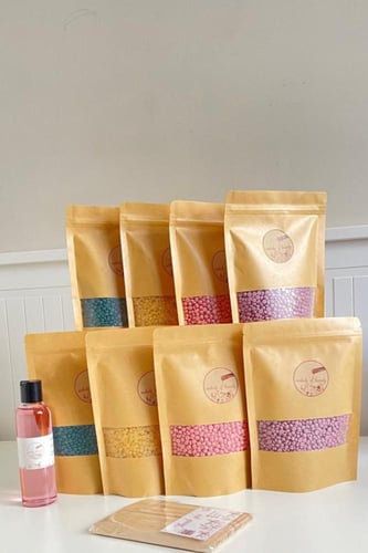 8 كياس واكس وزيت واعواد