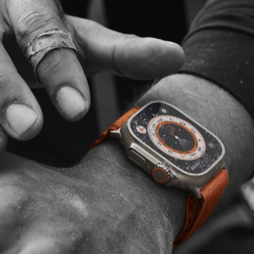 ساعة ذكية ليفوري بلوتوث الترا LWS223 - أسود