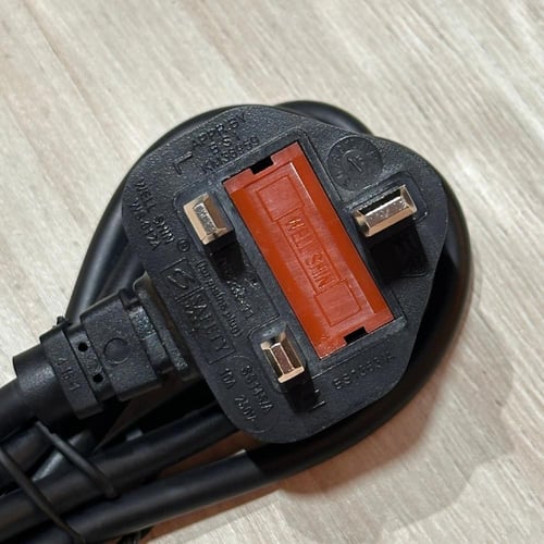 كابل باور ثلاثي IEC320 C17 من شركة WELLSHIN