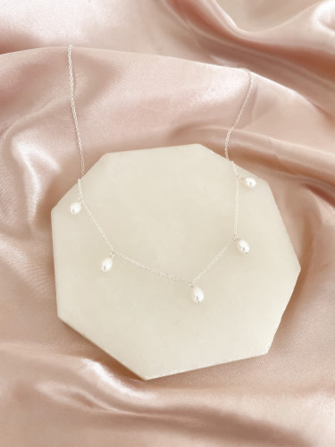 Lara Necklace