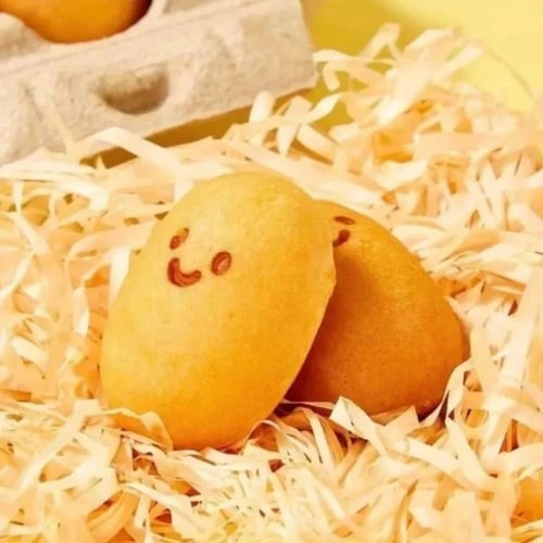 كيك ديمي البيضة الضاحكة اليابانية 9 قطع - 252 جرام...