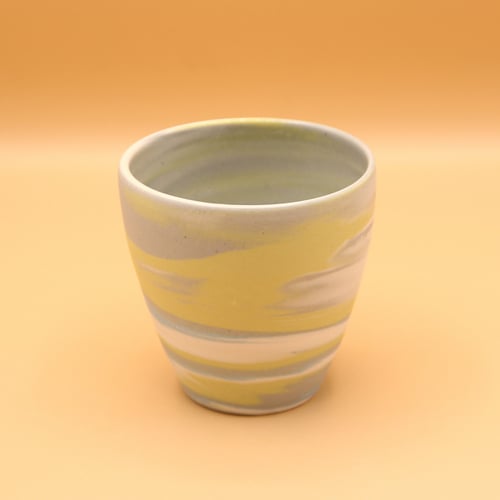 كوب سماوي مع تموجات مختلفه