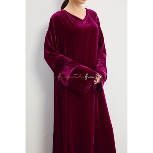 Velvet dress sleeve & skirt emb