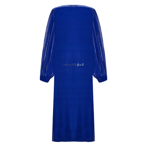 Velvet dress فستان مخمل أزرق بأكمام مفتوحةsleeve c...