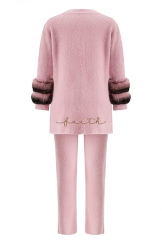 PINK FLUFFY SET CHINCHILLA ON SLEEVES