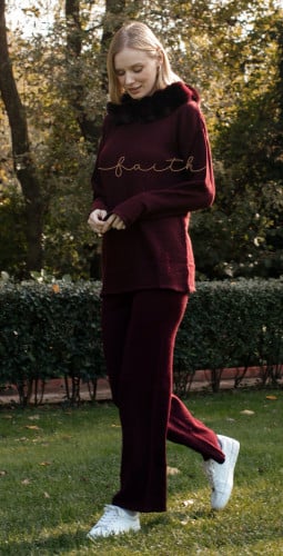 BURGUNDY CHINCHILLA AROUND HOODIE