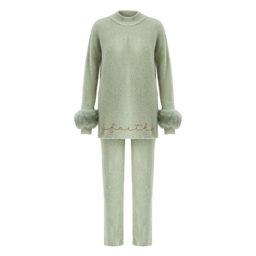 FOX ON SLEEVES GREEN FLUFFY SET