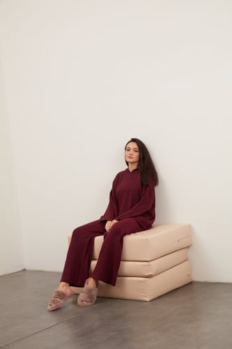 BURGUNDY KNIT WOOL SET