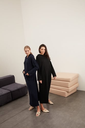 NAVY BLUE LOOSE FIT KNIT WOOL DRESS