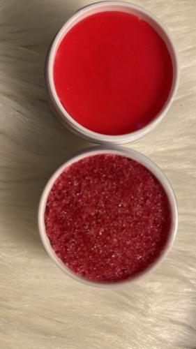 Lip scrub and moisturizer