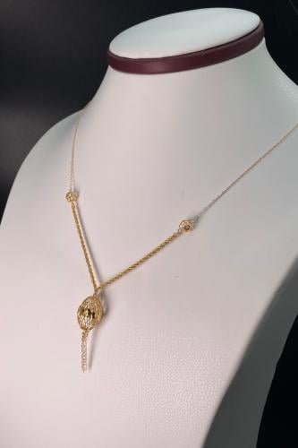 سبحة ذهبية بزخارف كروية عيار 21