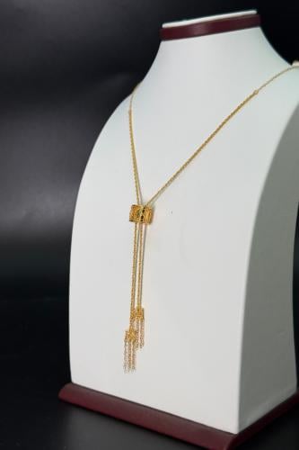 عقد فري سايز مميز عيار 21