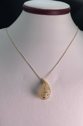 عقد ذهب ناعم و حلق الدمعه نص قطم مميز عيار 21 ايطا...