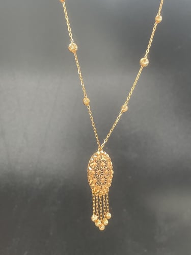 عقد روز قولد عيار 21 بتصميم انيق