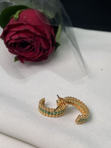 حلق مميز وناعم متعدد الالوان عيار 21