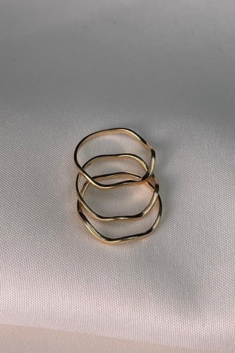 خاتم الأمواج الذهبية – إيطالي عيار 18