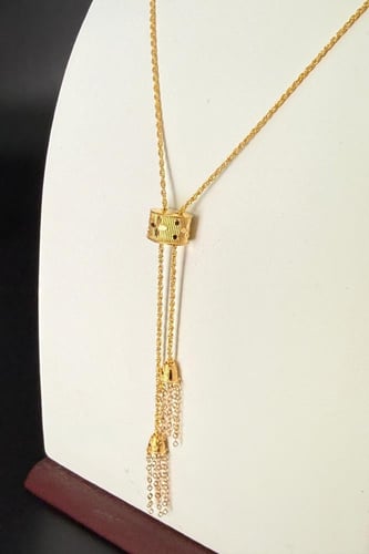 عقد فري سايز مميز عيار 21