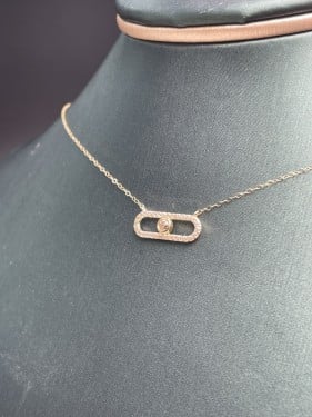 عقد ناعم لبس يومي عيار 18