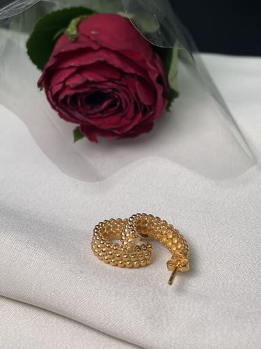 حلق مميز وناعم متعدد الالوان عيار 21