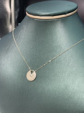 عقد ناعم لبس يومي عيار 18