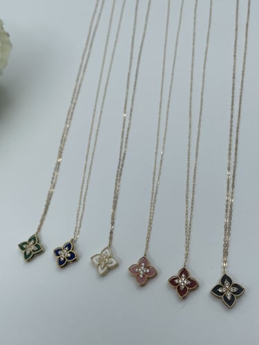 عقد فلور كوين متعدد الالوان ( عروض آليوم الوطني 93...