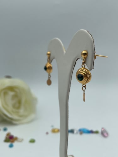 حلق علاق ملون