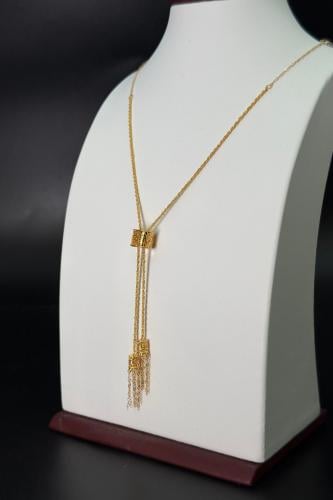 عقد فري سايز مميز عيار 21