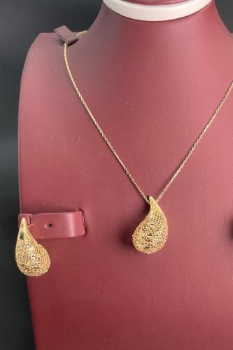 عقد ذهب ناعم و حلق الدمعه نص قطم مميز عيار 21 ايطا...