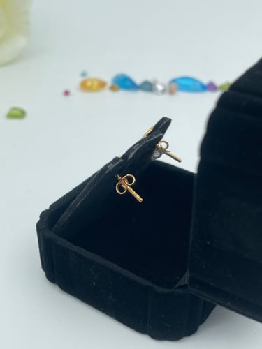 حلق غصن الزيتون