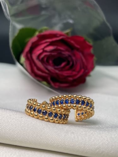 حلق مميز وناعم متعدد الالوان عيار 21