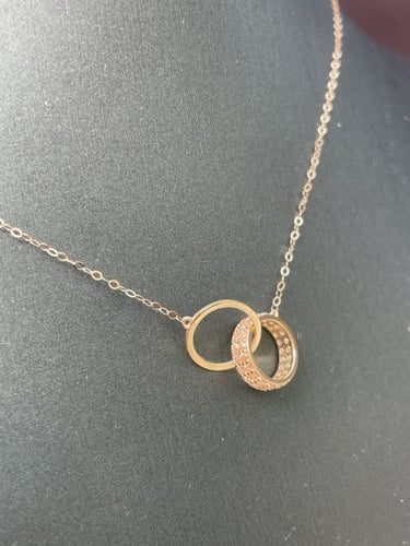 عقد ناعم لبس يومي عيار 18