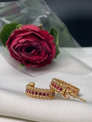 حلق مميز وناعم متعدد الالوان عيار 21