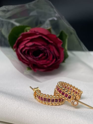 حلق مميز وناعم متعدد الالوان عيار 21